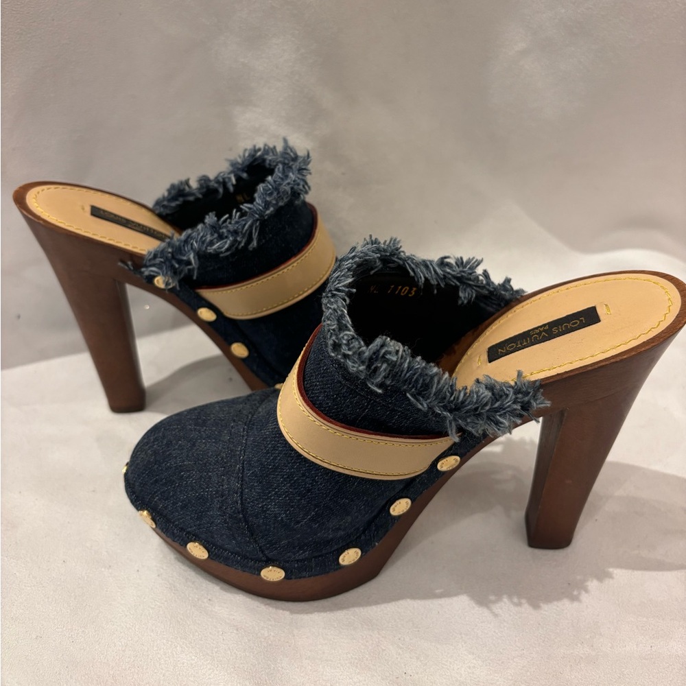 Louis Vuitton Clogs - Picture 5 of 7